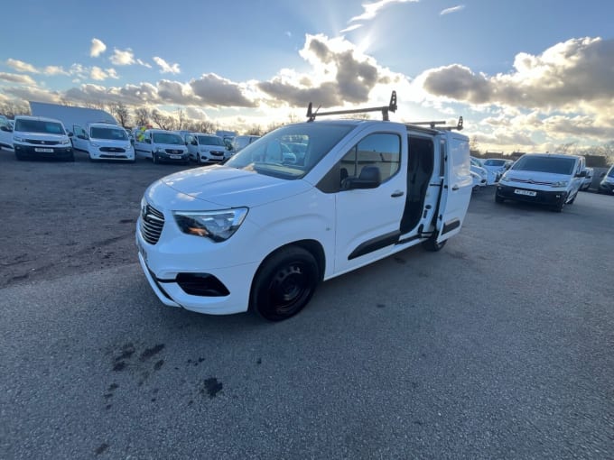 2025 Vauxhall Combo