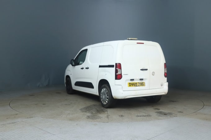 2025 Vauxhall Combo