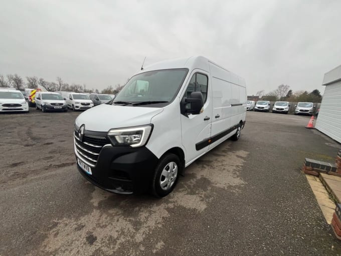 2025 Renault Master