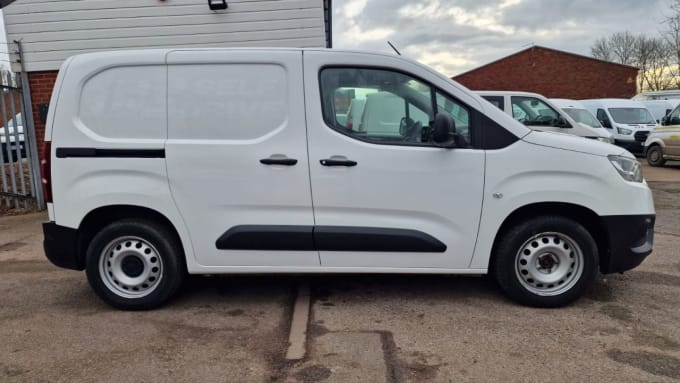 2025 Toyota Proace City