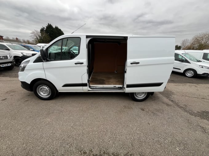 2025 Ford Transit Custom