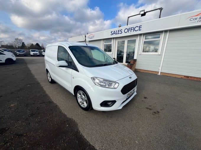 2025 Ford Transit Courier