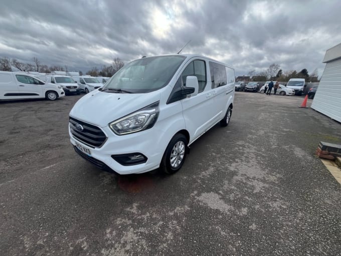 2025 Ford Transit Custom