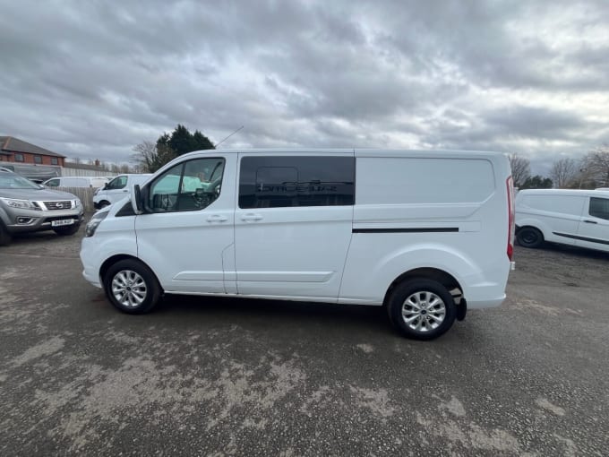 2025 Ford Transit Custom