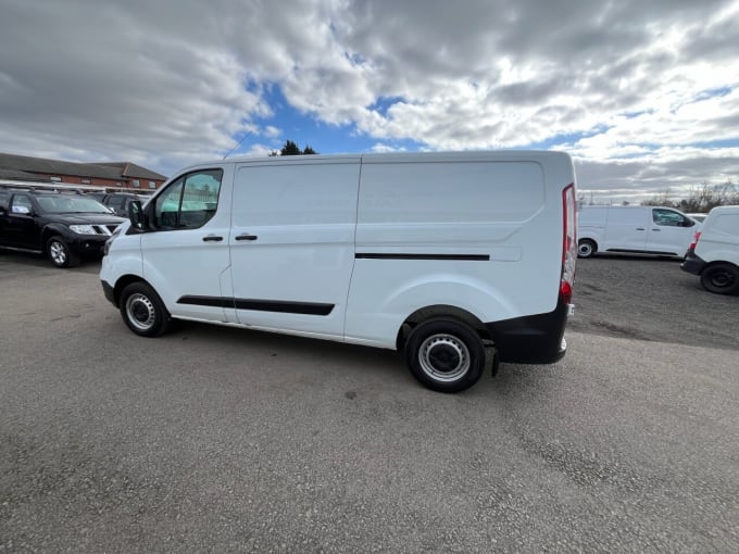 2025 Ford Transit Custom