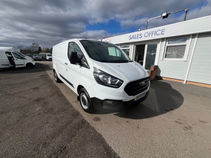 2025 Ford Transit Custom