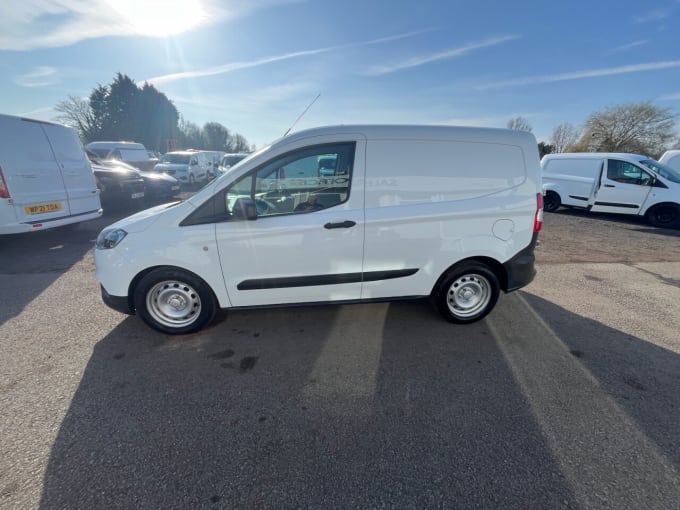 2025 Ford Transit Courier