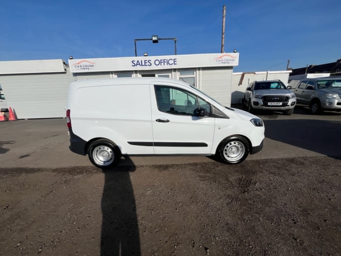 2025 Ford Transit Courier