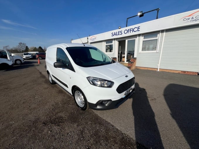 2025 Ford Transit Courier