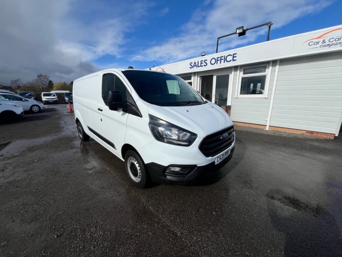 2025 Ford Transit Custom