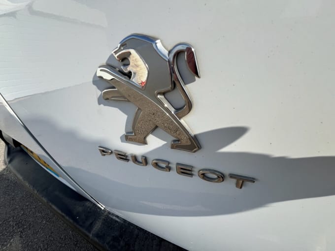 2025 Peugeot Partner