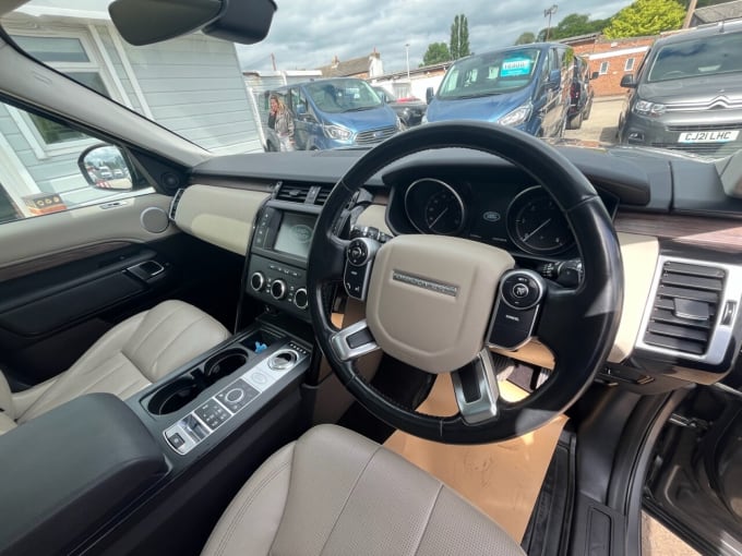 2025 Land Rover Discovery