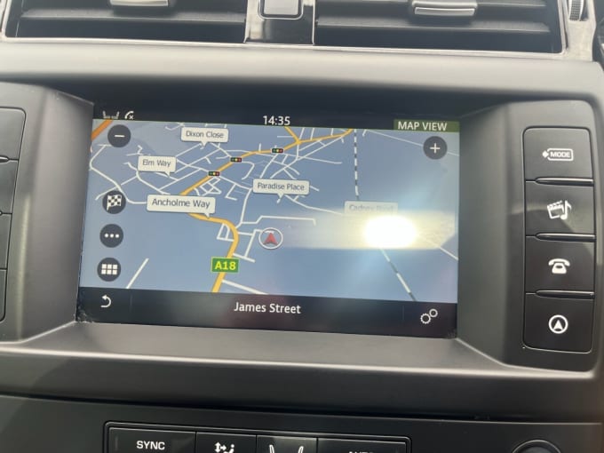 2025 Land Rover Discovery