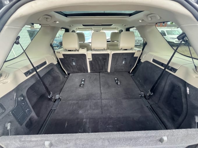 2025 Land Rover Discovery