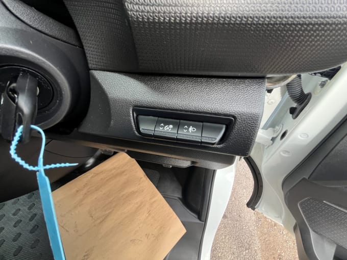 2025 Renault Trafic