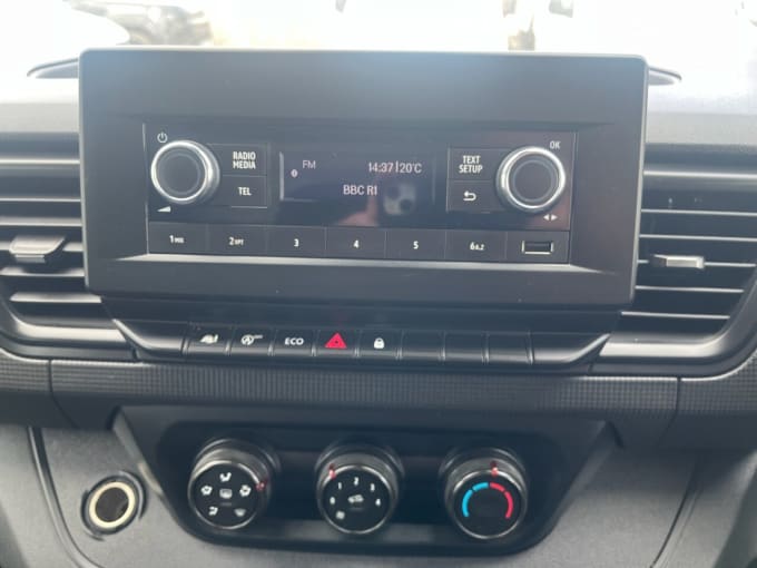 2025 Renault Trafic