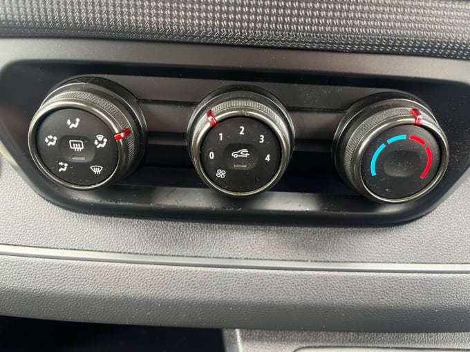 2025 Renault Trafic