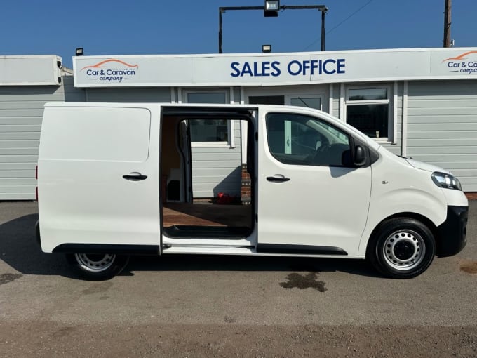 2025 Vauxhall Vivaro