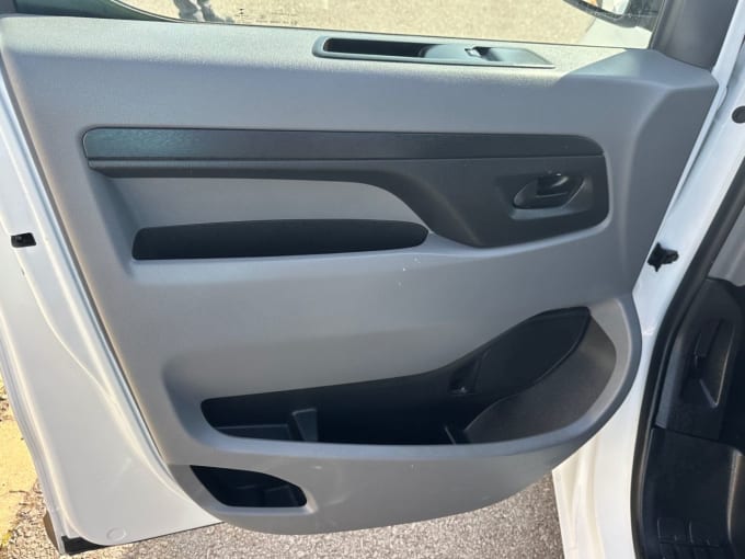 2025 Vauxhall Vivaro