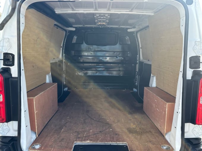 2025 Vauxhall Vivaro