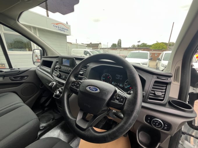 2025 Ford Transit Custom
