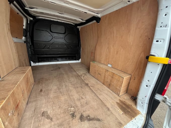 2025 Ford Transit Custom
