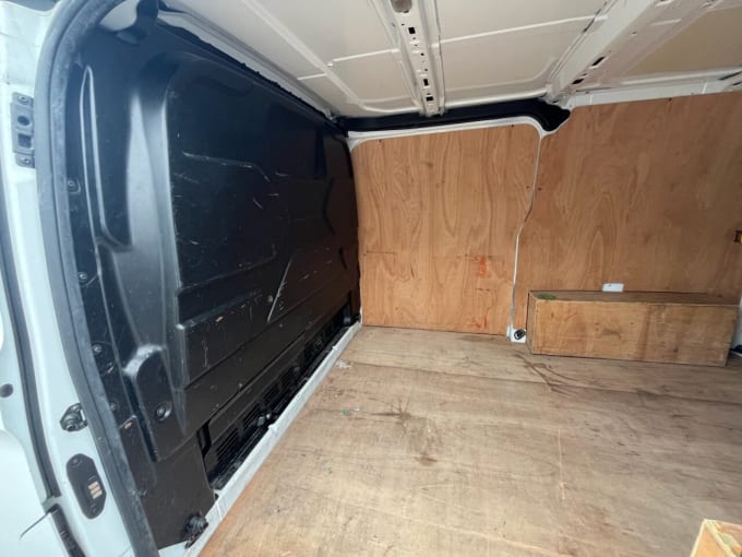 2025 Ford Transit Custom