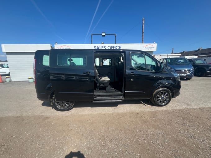 2025 Ford Tourneo Custom