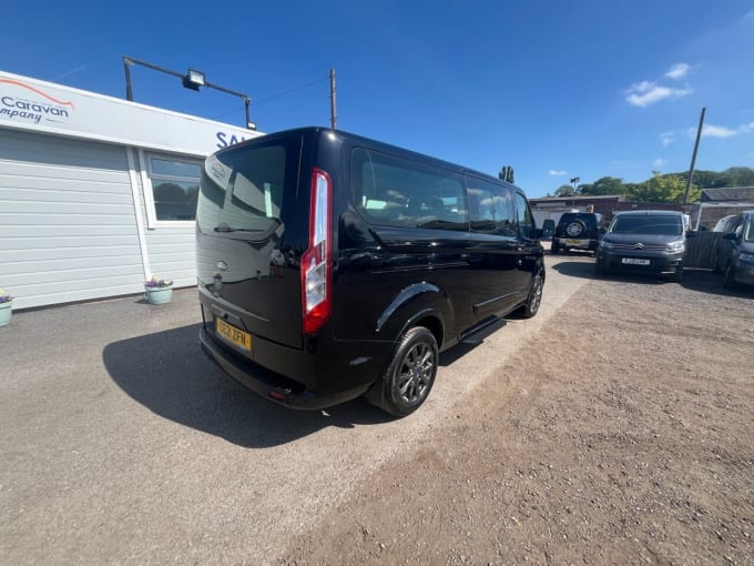2025 Ford Tourneo Custom