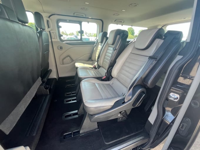 2025 Ford Tourneo Custom