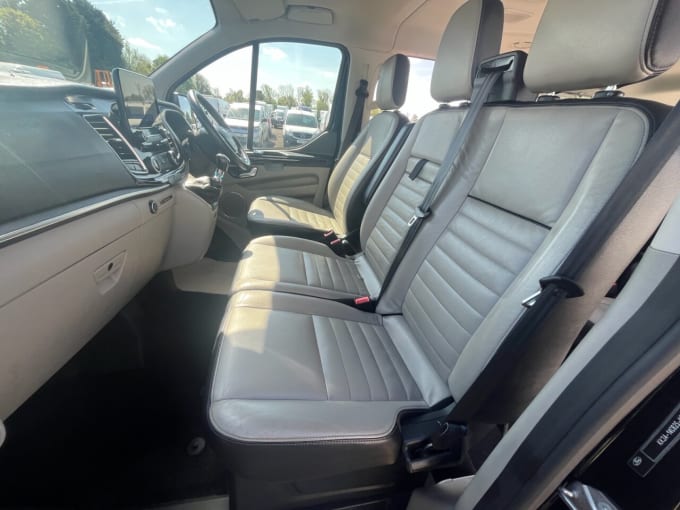 2025 Ford Tourneo Custom