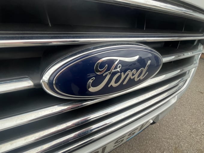 2025 Ford Tourneo Custom