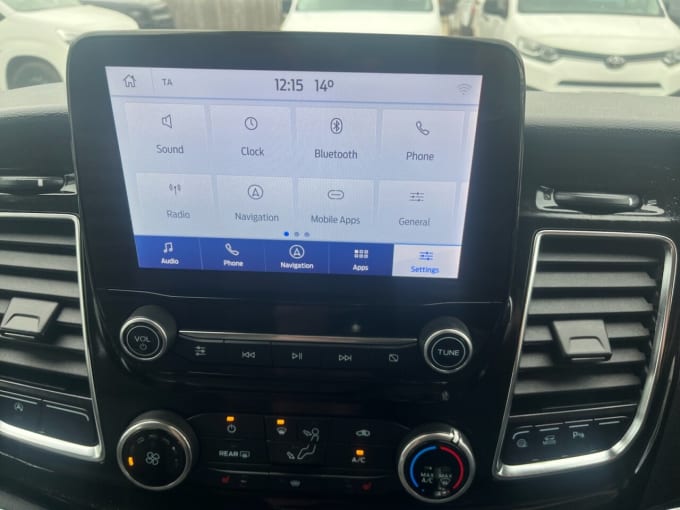 2025 Ford Tourneo Custom