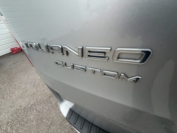 2025 Ford Tourneo Custom