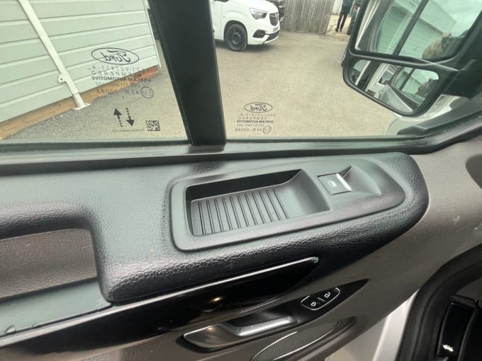 2025 Ford Tourneo Custom