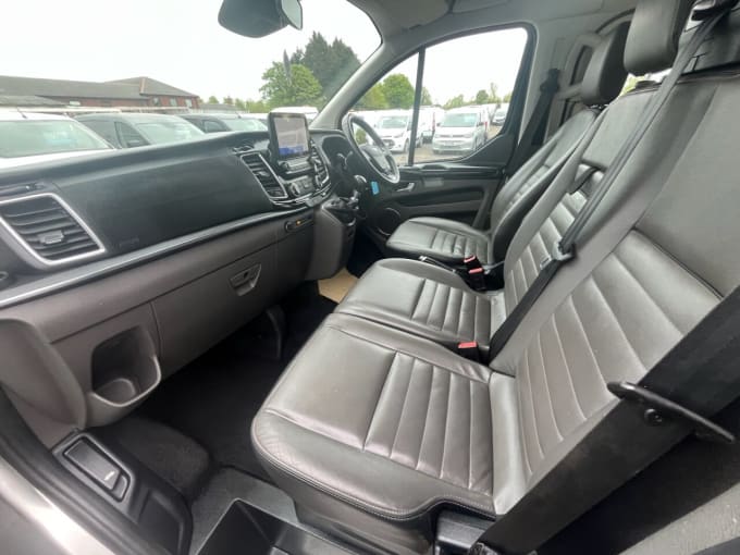 2025 Ford Tourneo Custom