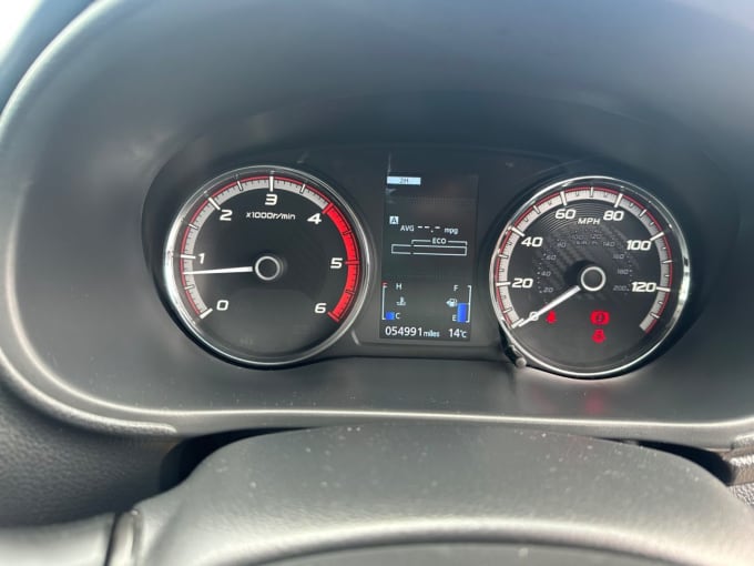2025 Mitsubishi L200