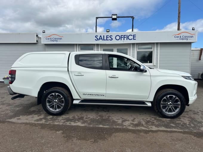 2025 Mitsubishi L200