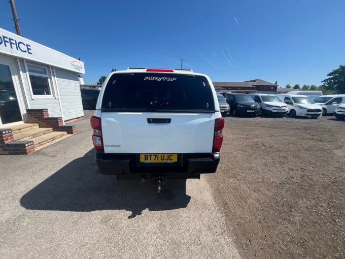 2025 Isuzu D-max