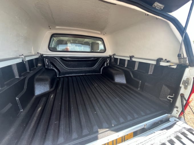 2025 Isuzu D-max