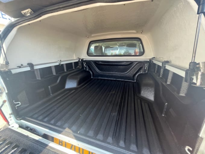 2025 Isuzu D-max