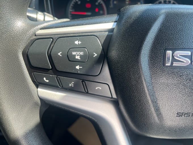 2025 Isuzu D-max