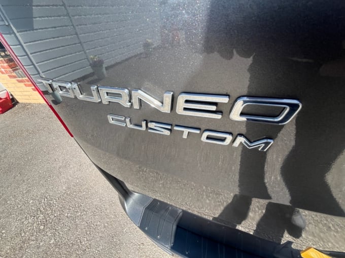 2025 Ford Tourneo Custom