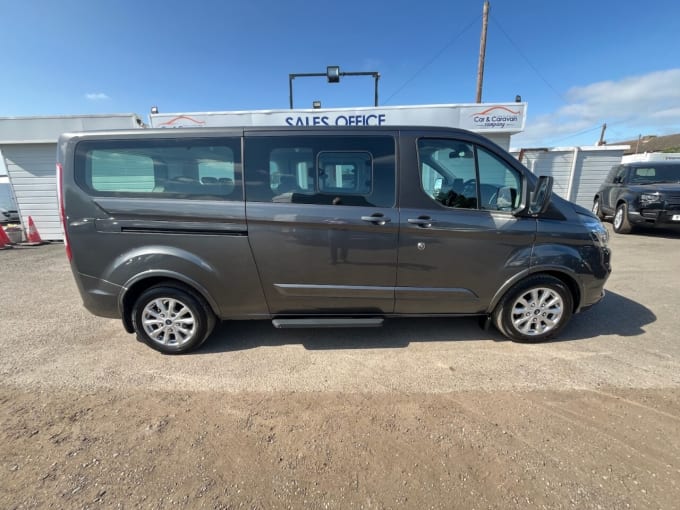 2025 Ford Tourneo Custom