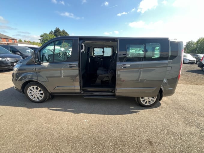 2025 Ford Tourneo Custom