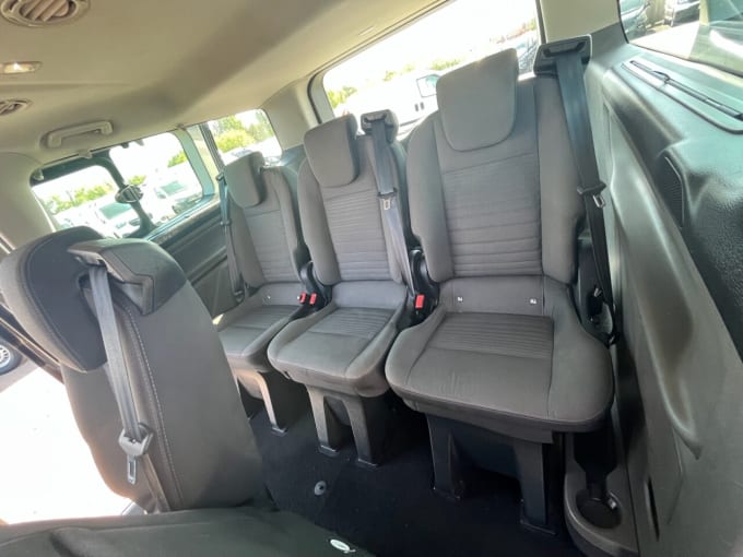 2025 Ford Tourneo Custom