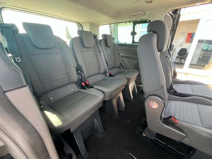 2025 Ford Tourneo Custom