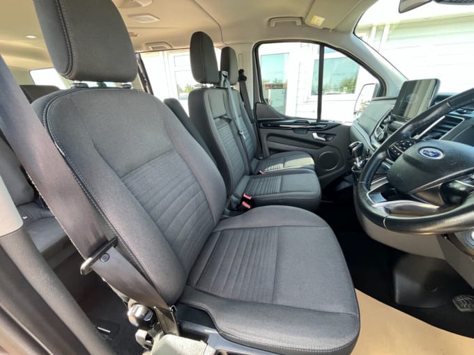 2025 Ford Tourneo Custom