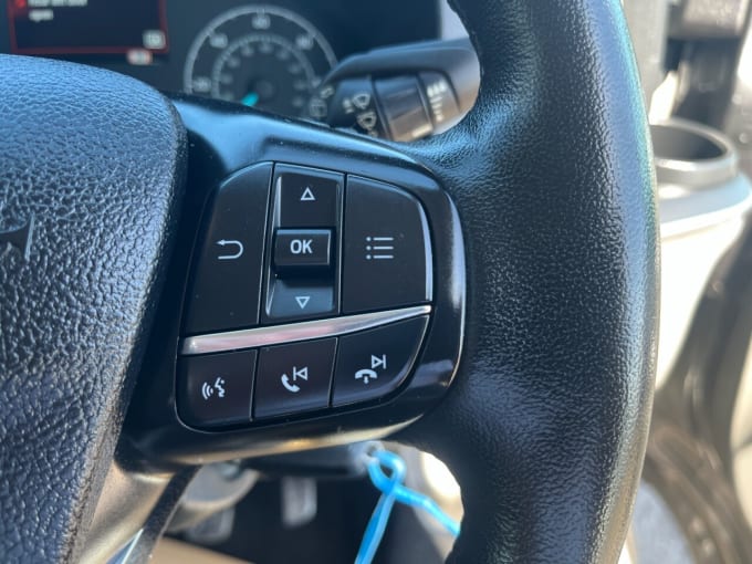 2025 Ford Tourneo Custom