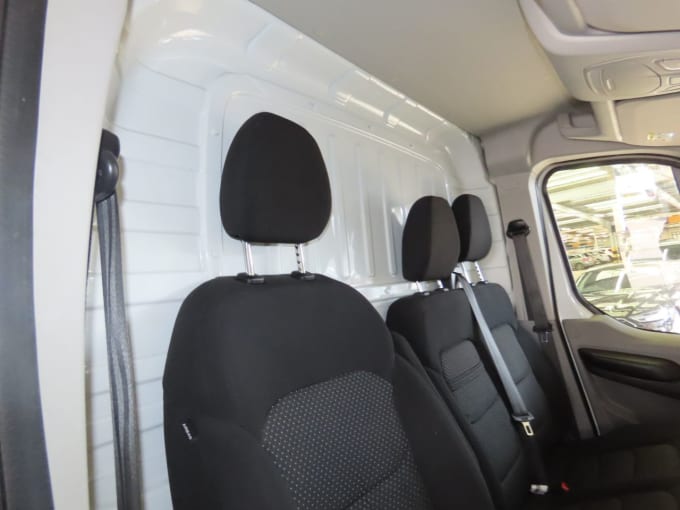 2025 Maxus Deliver 9